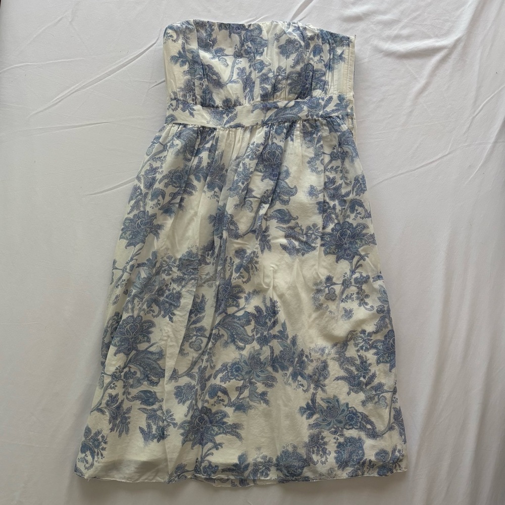 Gap • Strapless Paisley Dress
